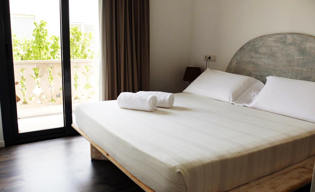 סנט פרן דה סס רוקס Hostal Bon Sol מראה חיצוני תמונה